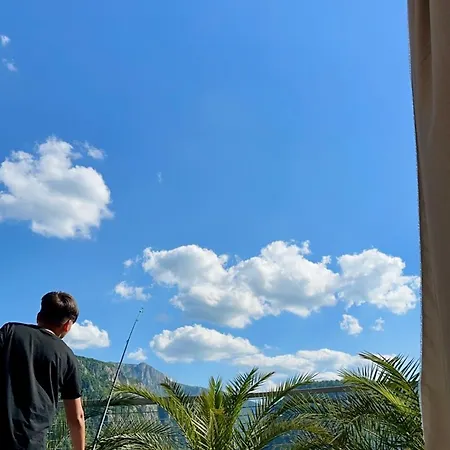 Victor