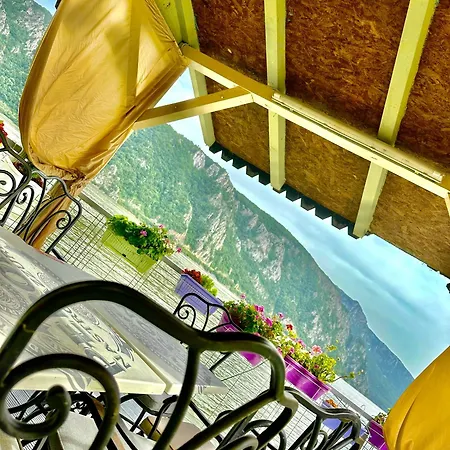 Villa Victor *